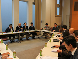 審査会の様子（於：専門学校東京テクニカルカレッジ）