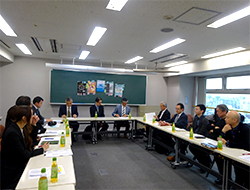 審査会の様子（於：専門学校東京テクニカルカレッジ）