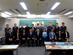 審査会の様子（於：専門学校東京テクニカルカレッジ）