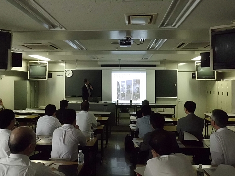 教育活動報告会風景