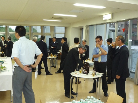 懇親会での風景