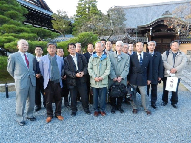 参加者全員による記念撮影