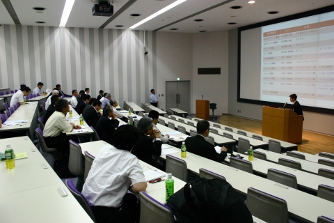 教育活動報告会風景